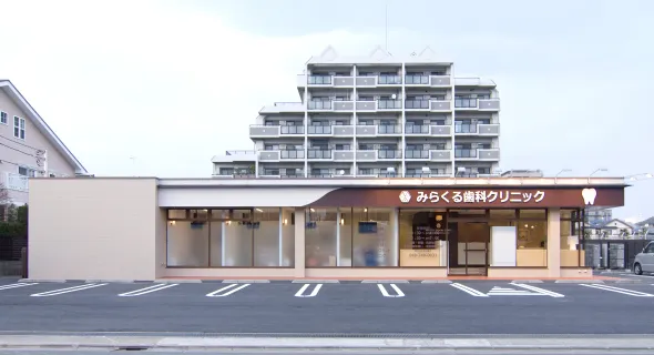 駐車場10台